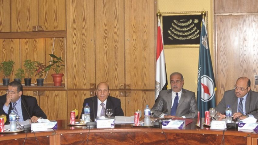 وزير البترول: وضع إستراتيجية متكاملة لمواجهة التحديات